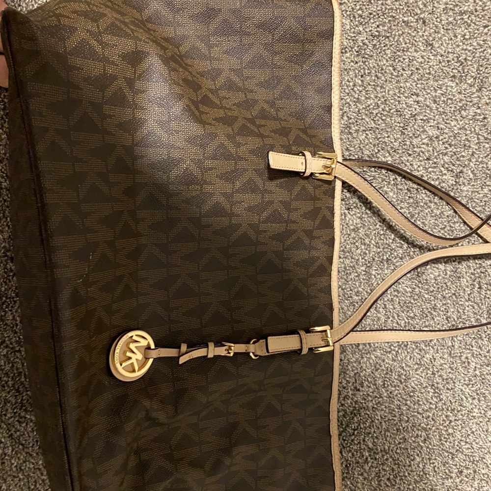 Michael Kors tote gently used.